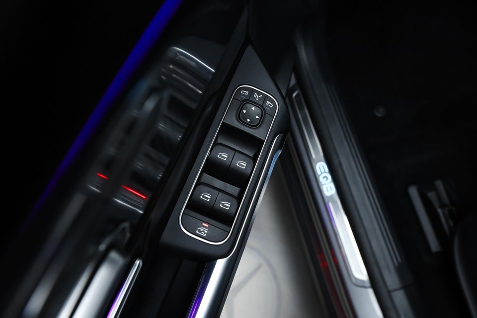 Mercedes EQB350 AMG Line 4Matic 7prs 5d