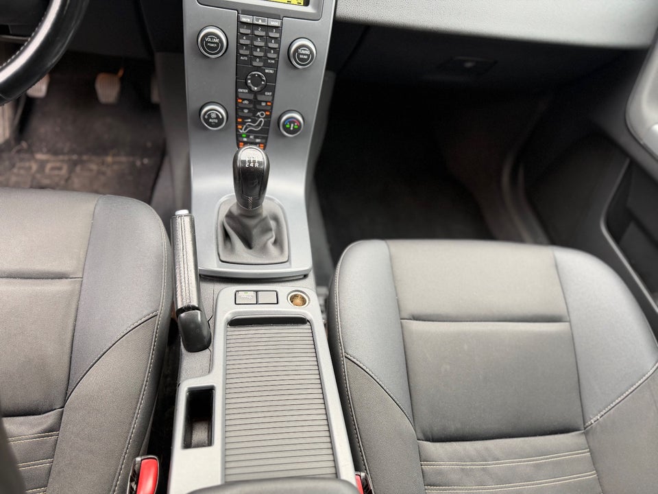 Volvo S40 1,6 D DRIVe 4d