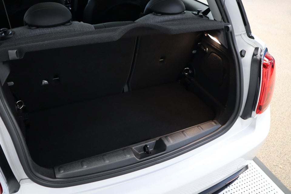 MINI Cooper SE Edition Premium Plus 3d