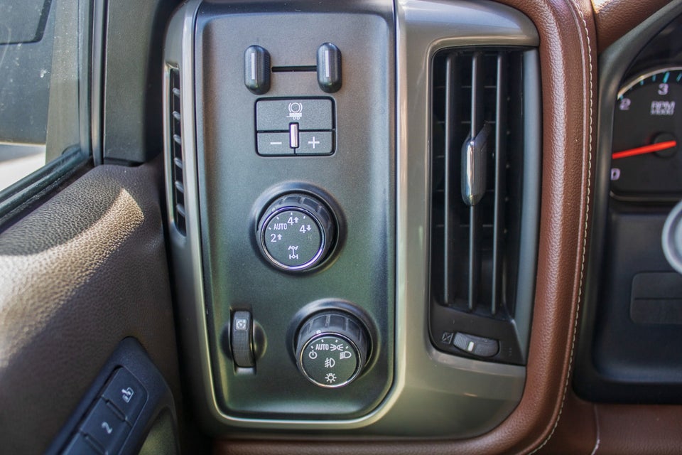 Chevrolet Silverado 1500 5,3 CrewCab High Country aut. 4x4 4d
