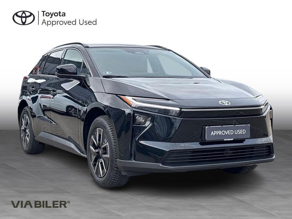 Toyota bZ4X 73 Executive 5d