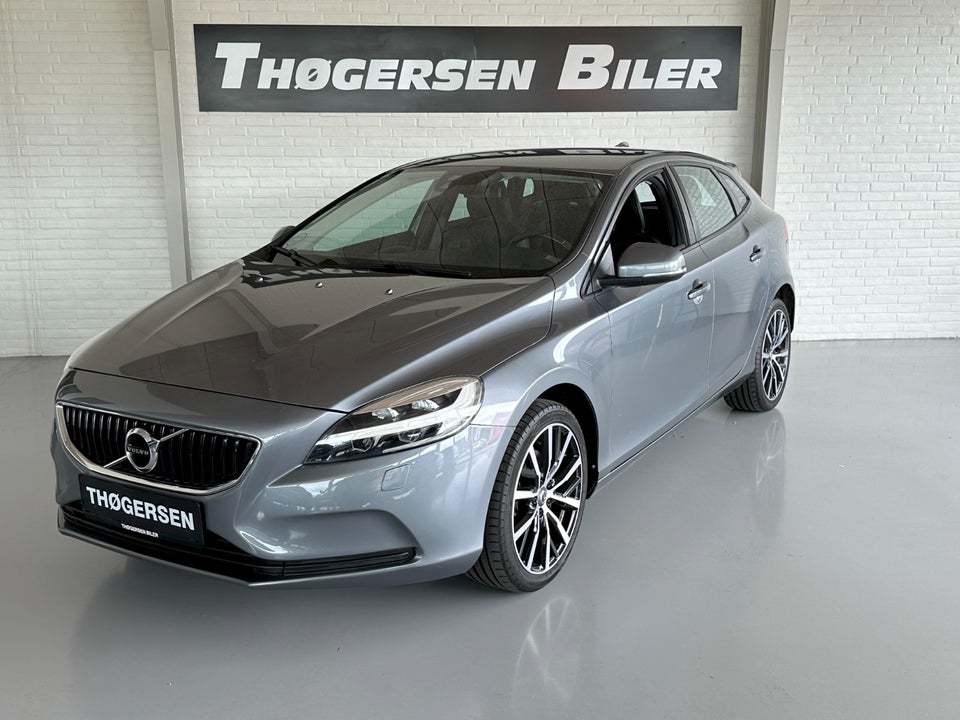 Volvo V40 2,0 D3 150 Momentum 5d