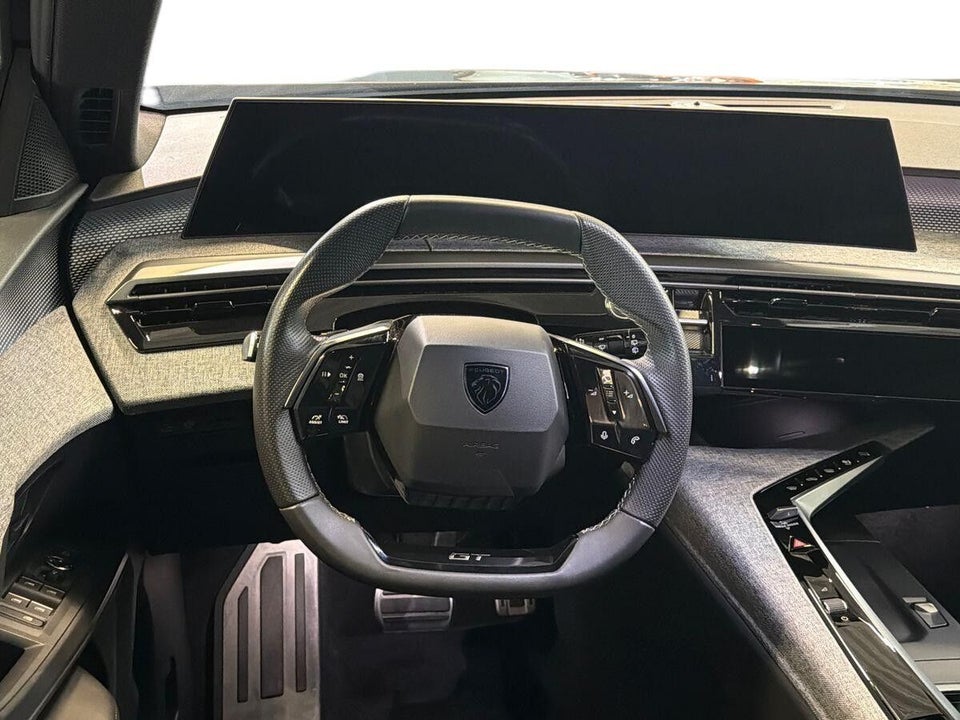 Peugeot e-5008 77 GT Pack 7prs 5d