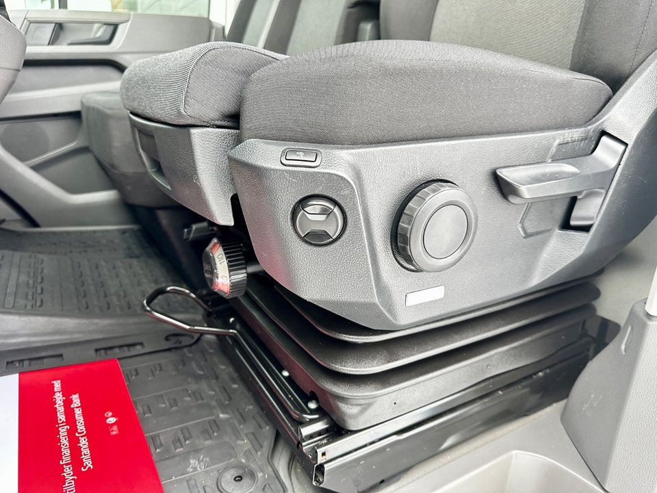 VW Crafter 35 2,0 TDi 177 Kassevogn L3H3 aut.