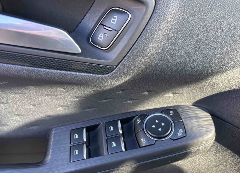 Ford Kuga 2,5 PHEV ST-Line X CVT 5d