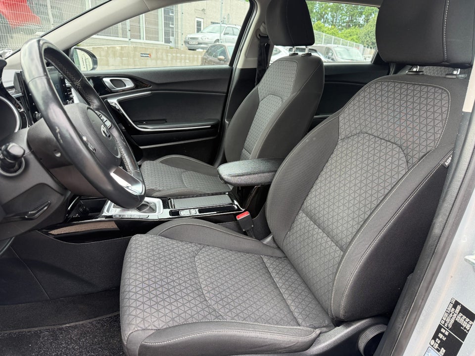 Kia Ceed 1,6 PHEV Prestige SW DCT 5d