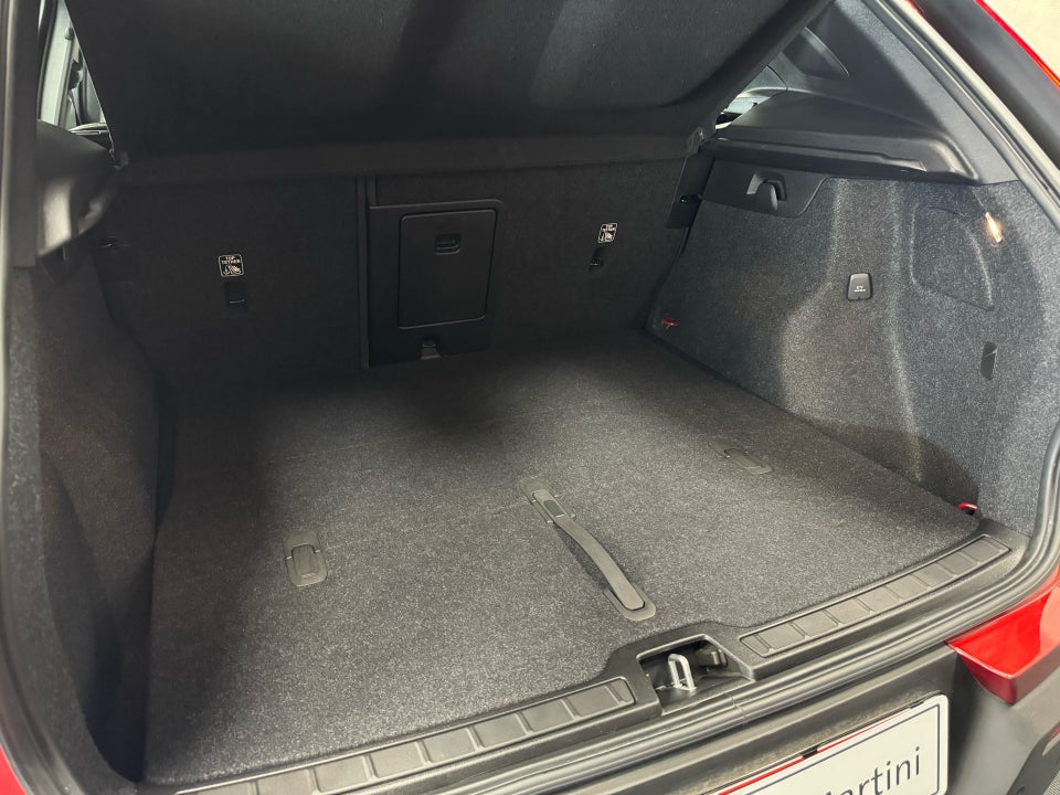 Volvo XC40 P8 ReCharge Twin R-Design 5d