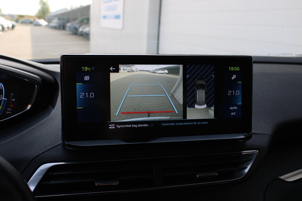 Peugeot 3008 1,6 Hybrid Allure EAT8 5d