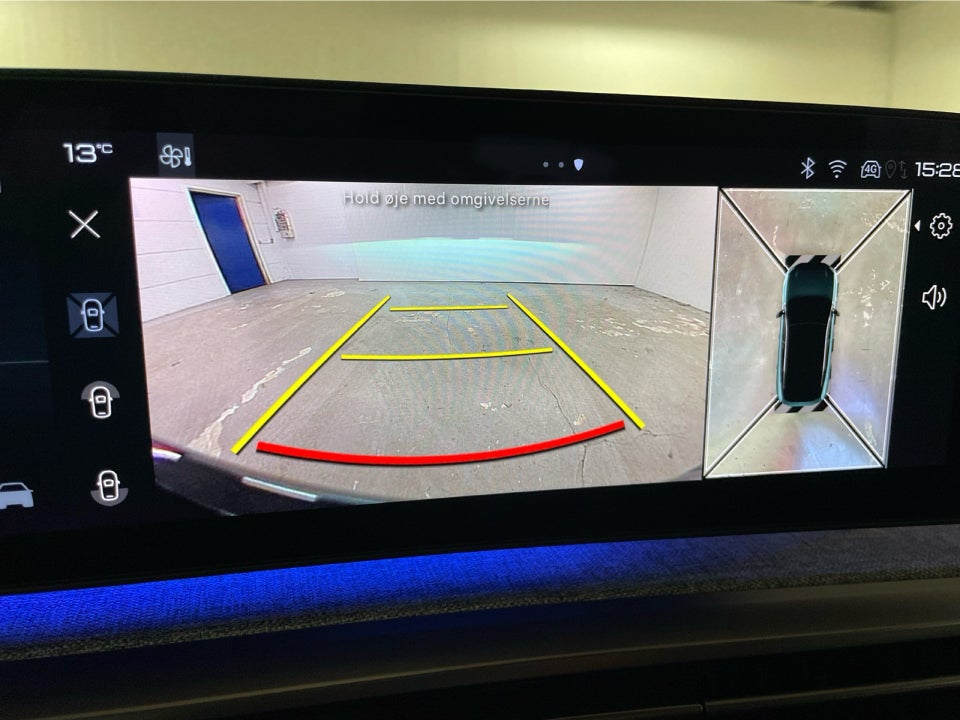 Peugeot e-3008 77 GT Pack 5d