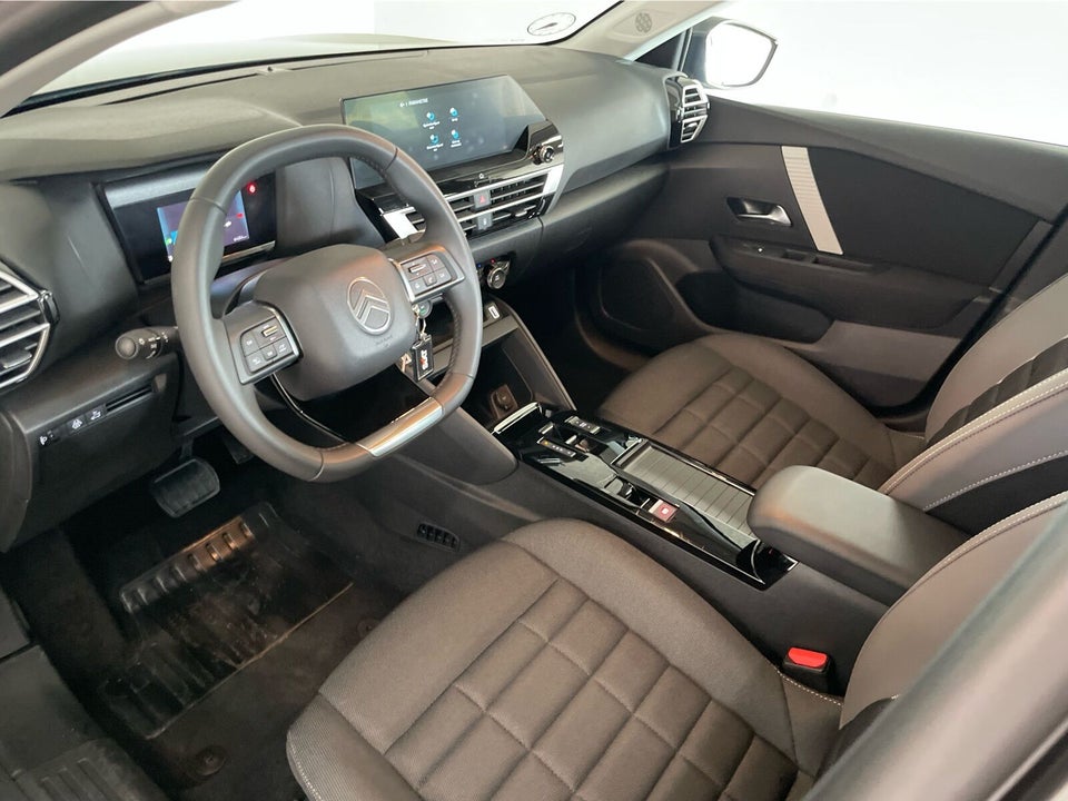 Citroën ë-C4 X 50 Plus 4d