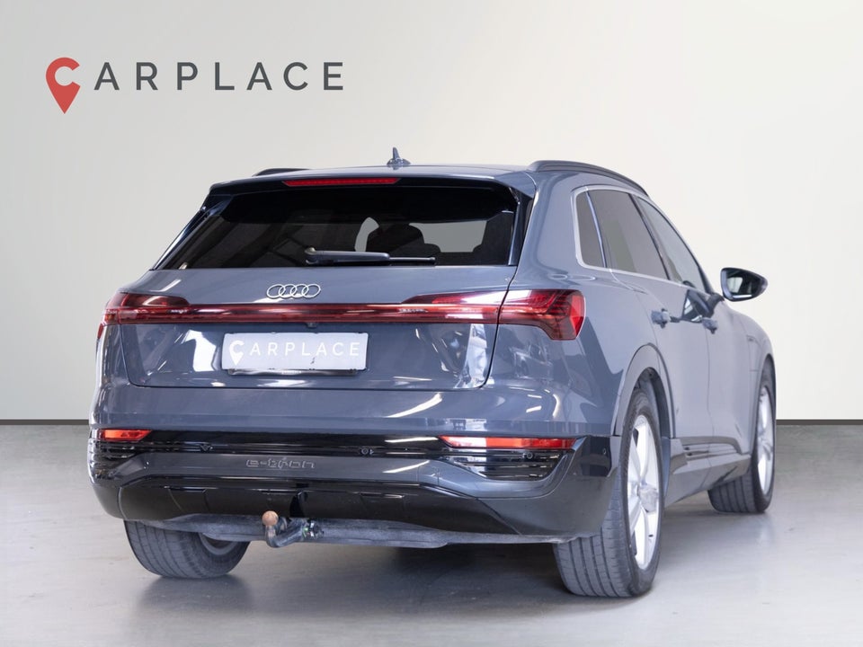 Audi Q8 e-tron 50 quattro 5d