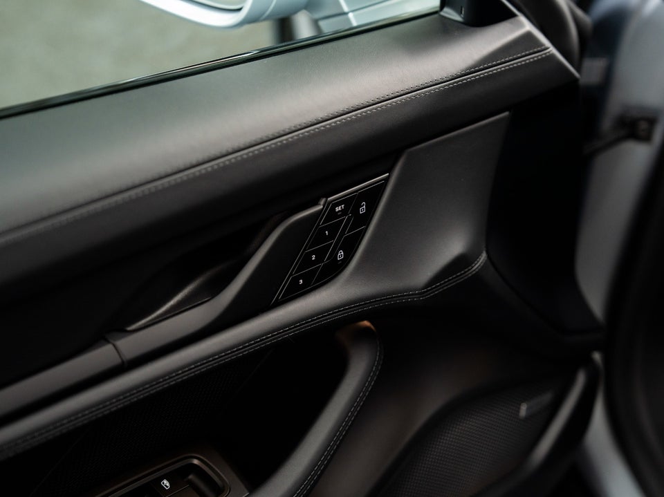 Porsche Taycan Performance+ Black Edition Sport Turismo 5d