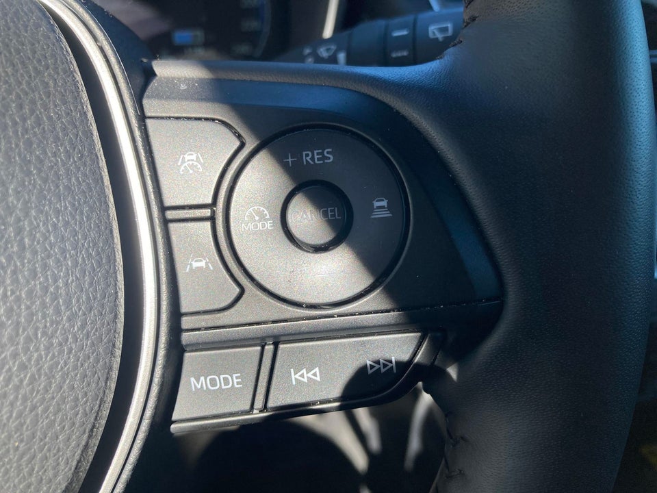 Toyota Corolla Cross 1,8 Hybrid Style CVT 5d