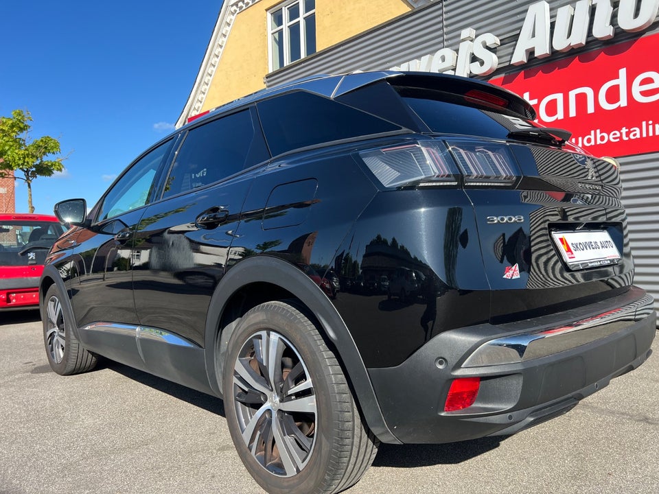 Peugeot 3008 1,6 Hybrid First Selection EAT8 5d