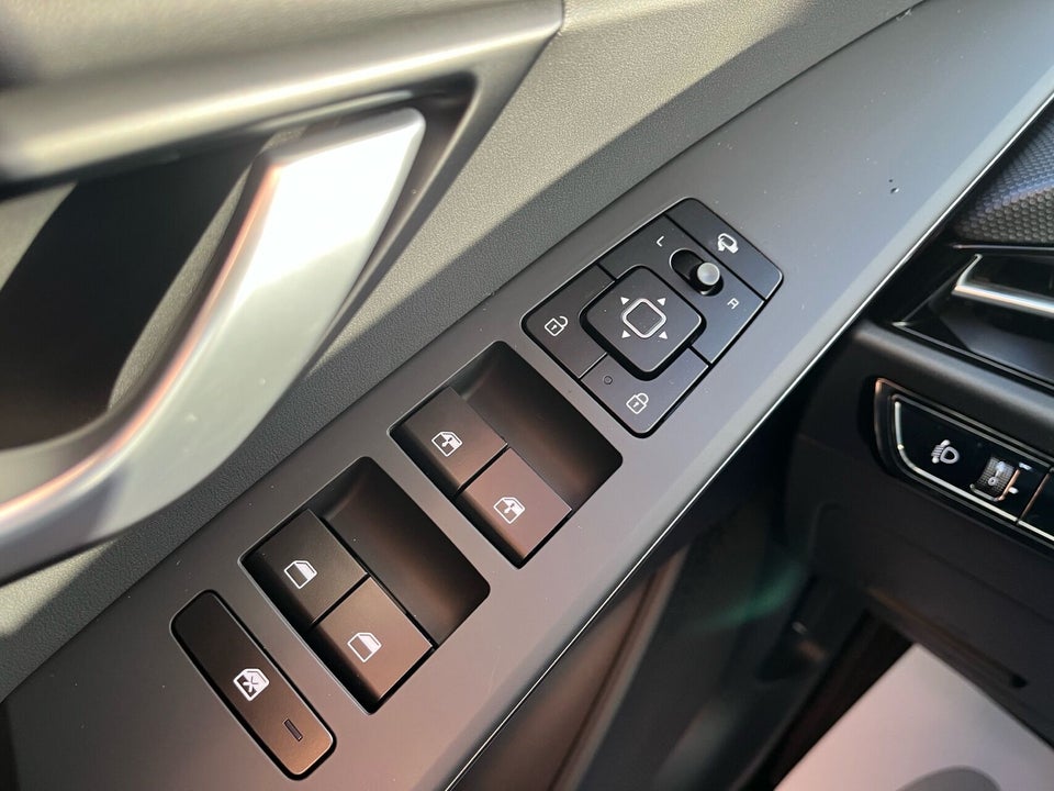 Kia Niro 64 EV Upgrade 5d