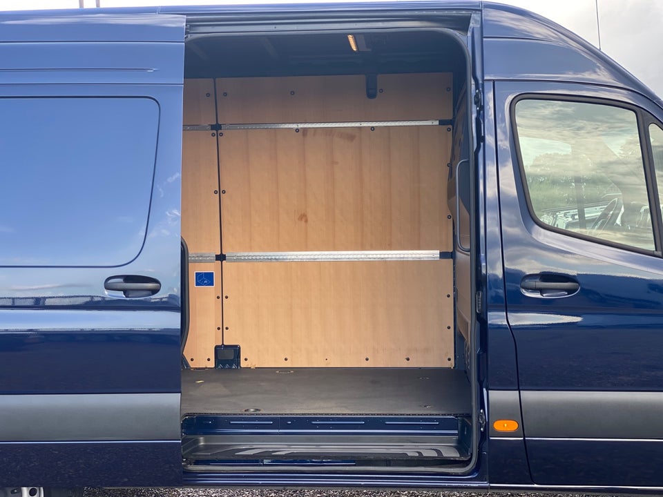 Mercedes Sprinter 317 2,0 CDi A2 Kassevogn PRO aut. RWD