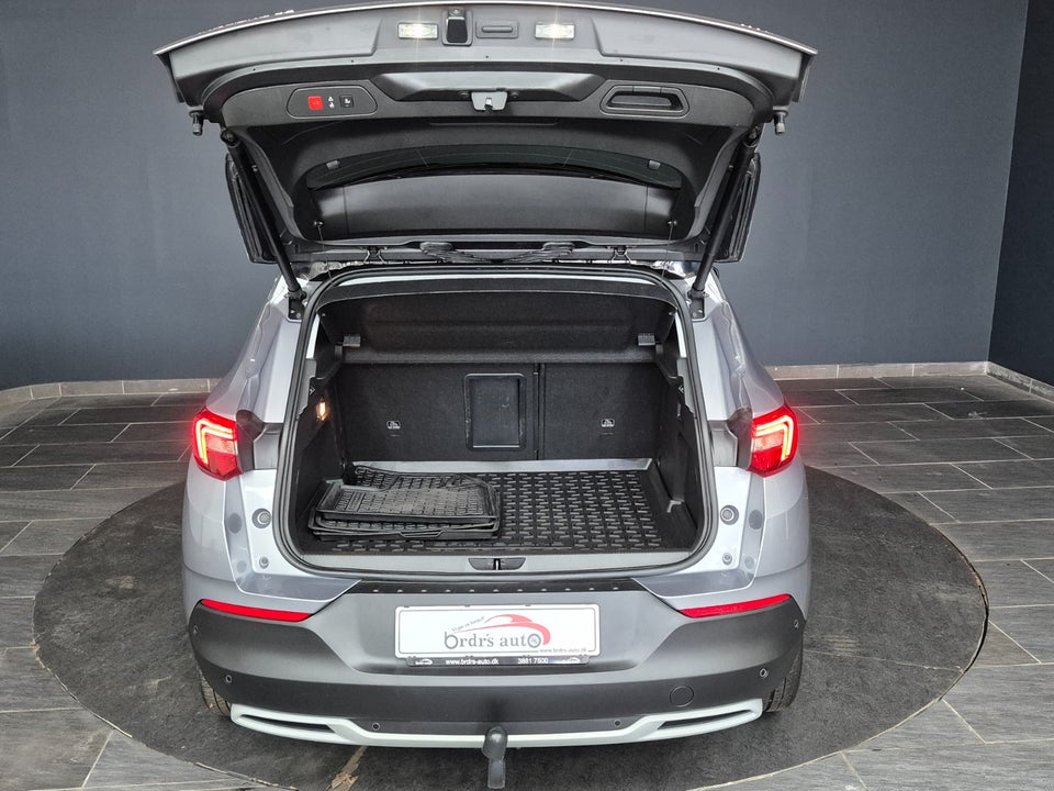 Opel Grandland X 1,6 Hybrid Cosmo Prestige aut. 5d