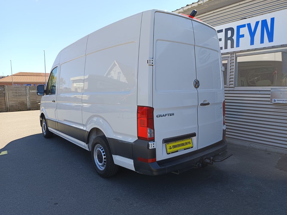 VW Crafter 30 2,0 TDi 102 Kassevogn L3H2