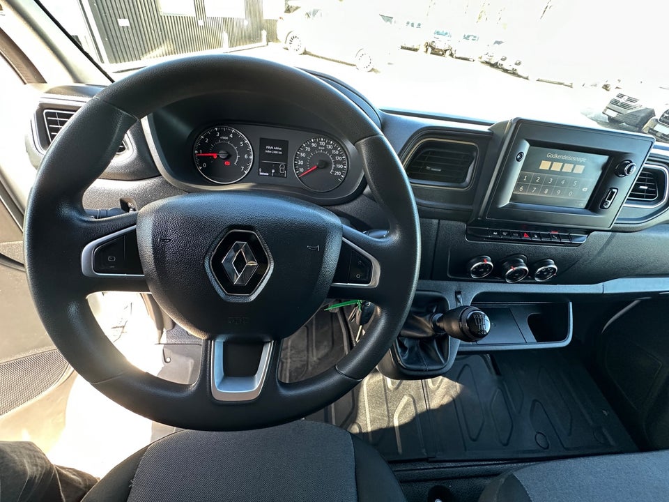 Renault Master IV T33 2,3 dCi 150 L2H2 Kassevogn