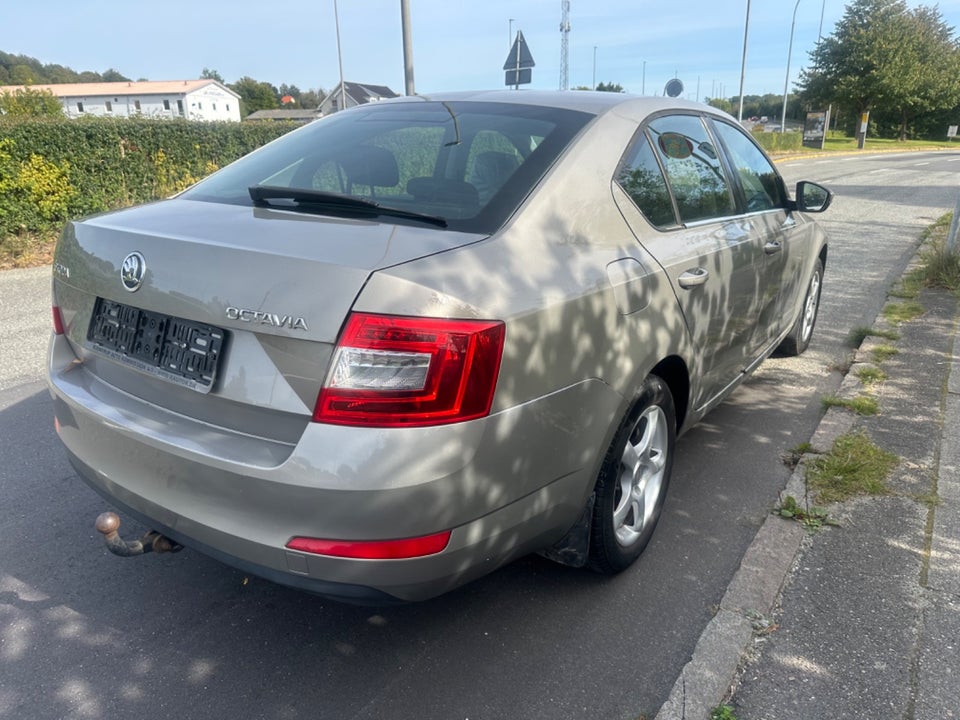 Skoda Octavia 1,2 TSi 105 Ambition 5d