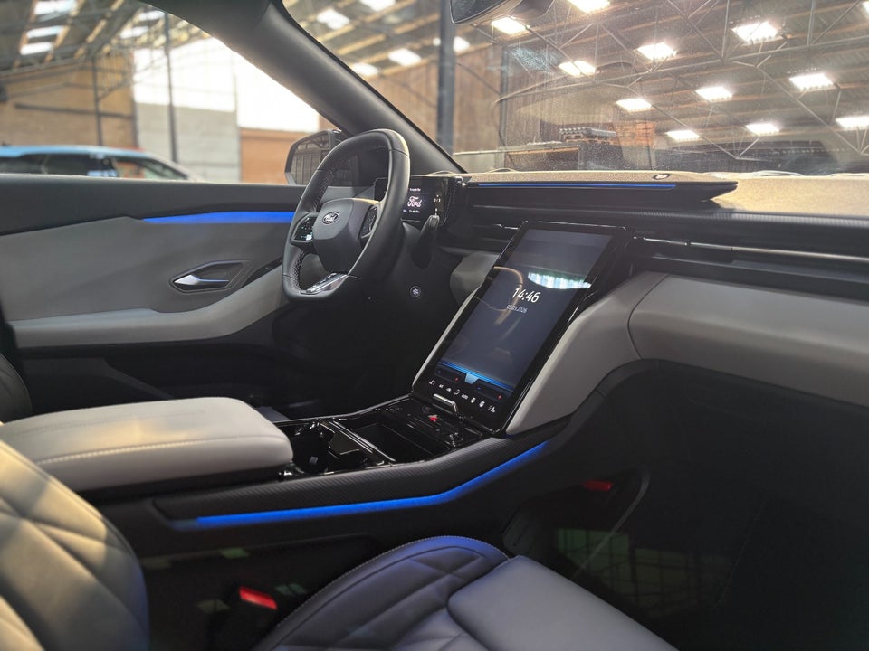 Ford Capri 79 Premium Extended Range AWD 5d