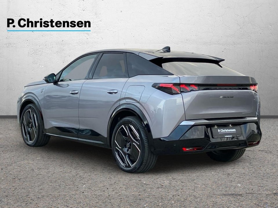 Peugeot e-3008 77 GT 5d