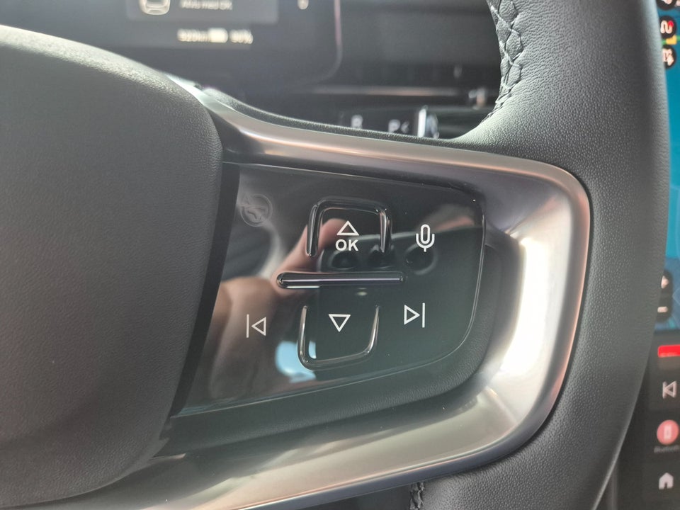 Volvo ES90 Extended Range Plus 4d
