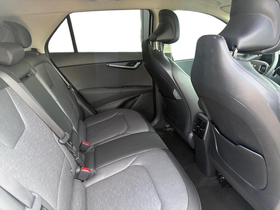 Kia Niro 64 EV Premium 5d