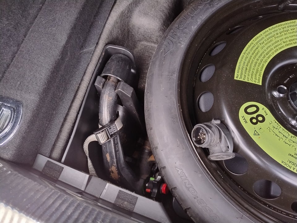 Audi A4 1,8 TFSi 120 S-line Avant 5d