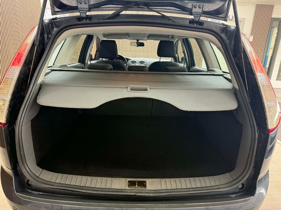 Ford Focus 1,6 TDCi 109 Style+ stc. 5d