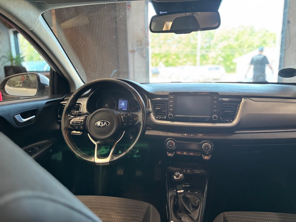 Kia Stonic 1,2 Attraction 5d