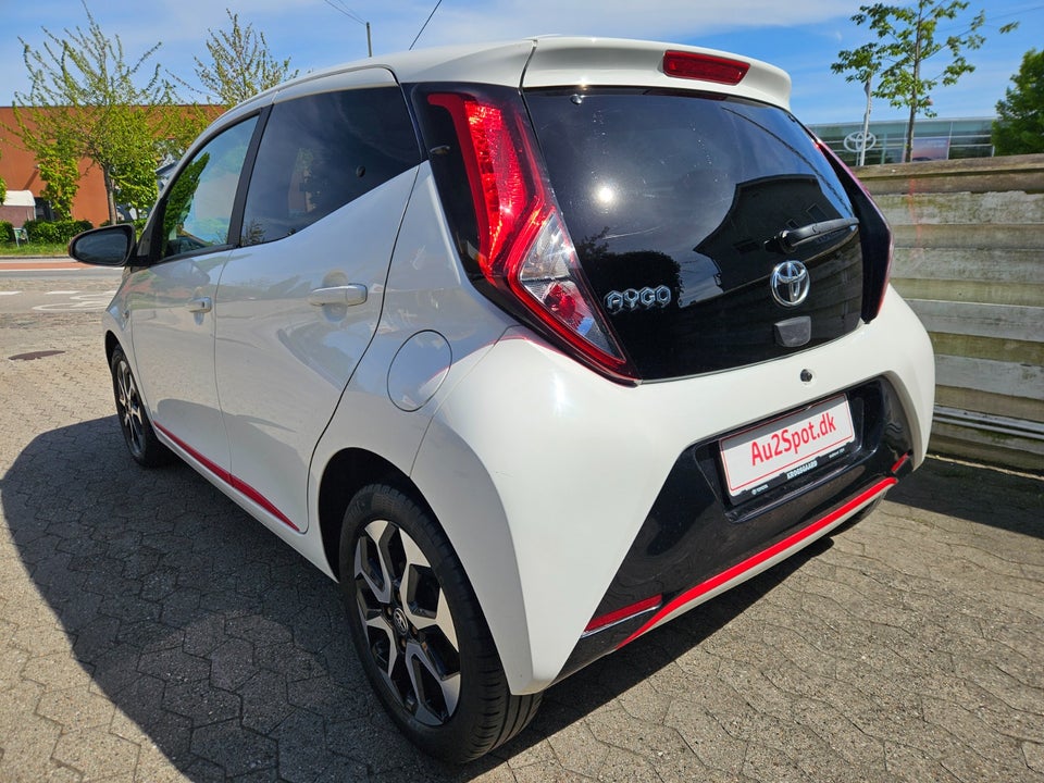 Toyota Aygo 1,0 VVT-i x-cellence 5d