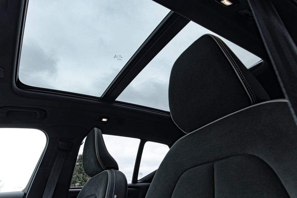 Volvo XC40 P8 ReCharge Twin Pro 5d