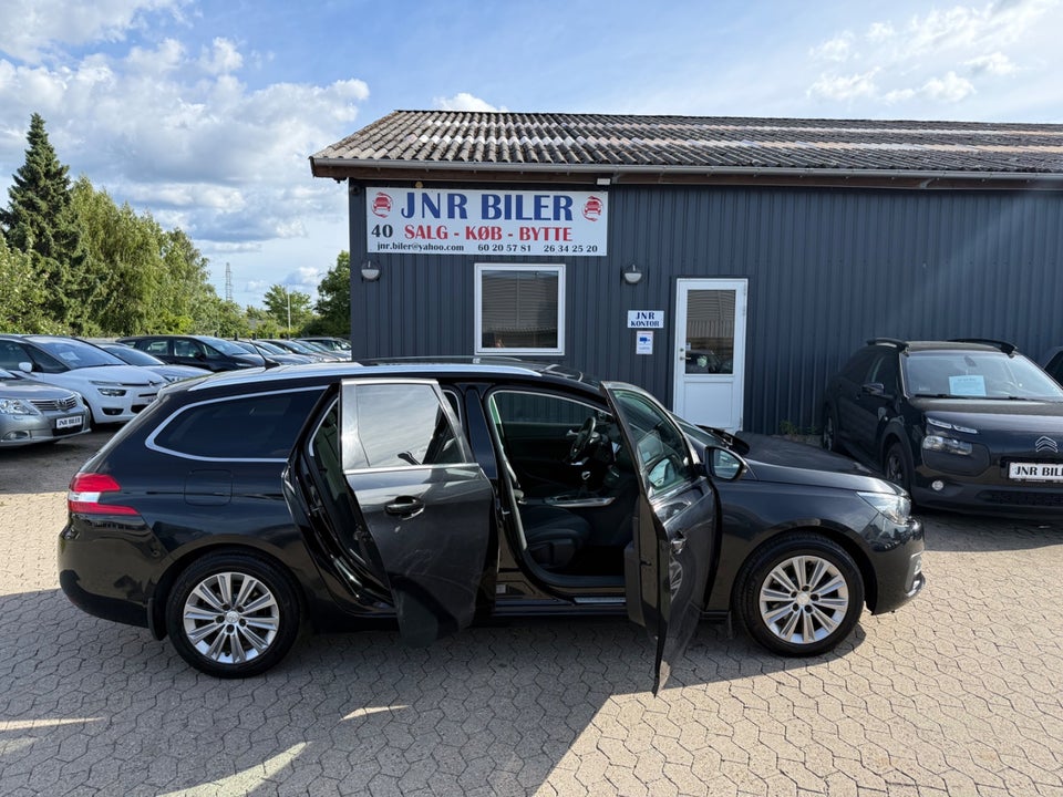 Peugeot 308 1,6 BlueHDi 120 Allure SW 5d
