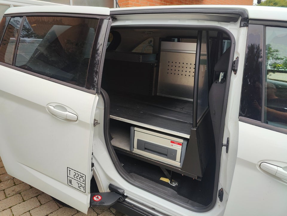 Ford Grand C-MAX 1,5 TDCi 120 Business Van 5d