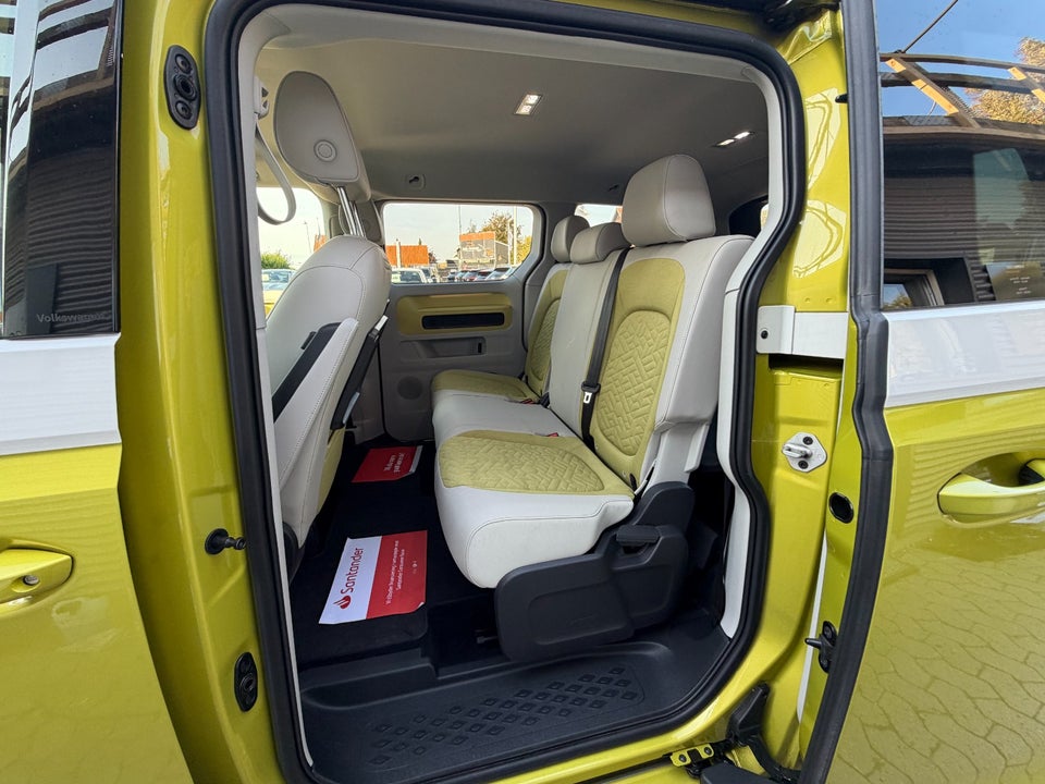 VW ID.Buzz 77 Pro SWB 5d