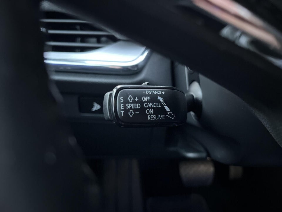 Skoda Enyaq 60 iV Plus 5d