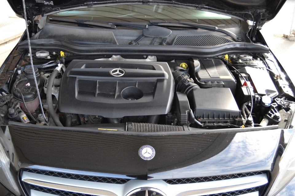 Mercedes A180 1,5 CDi Urban Business 5d