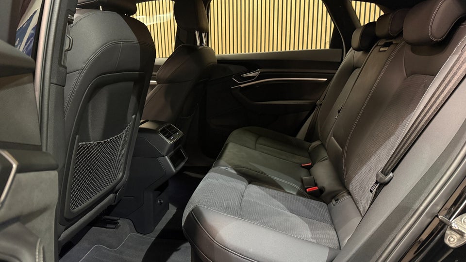 Audi e-tron 55 S-line quattro 5d