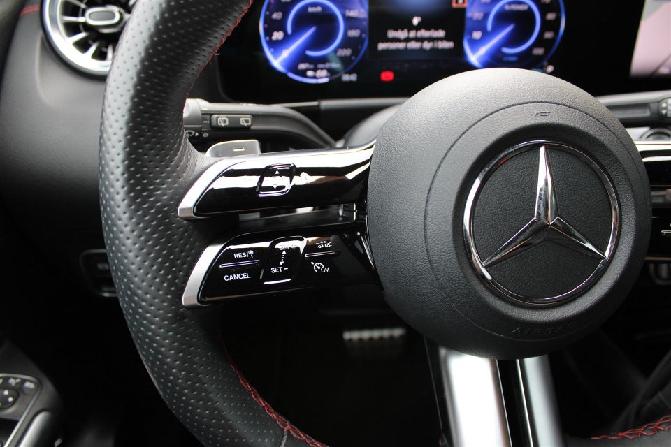 Mercedes EQA350 AMG Advance Plus 4Matic 5d
