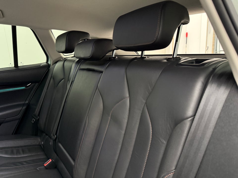 Skoda Enyaq 60 iV Suite 5d