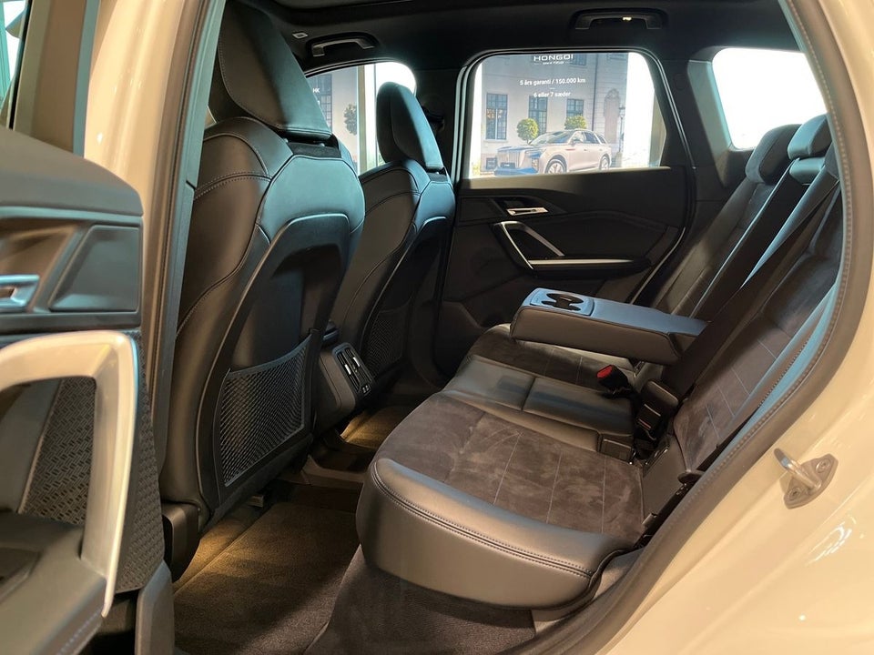 BMW iX1 eDrive20 M-Sport 5d