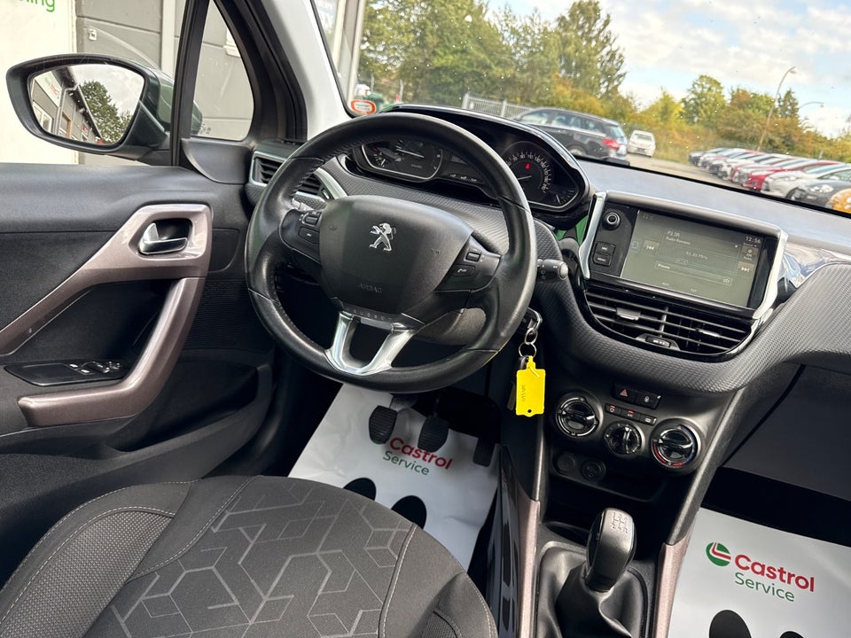 Peugeot 2008 1,2 VTi 82 Active Sky 5d