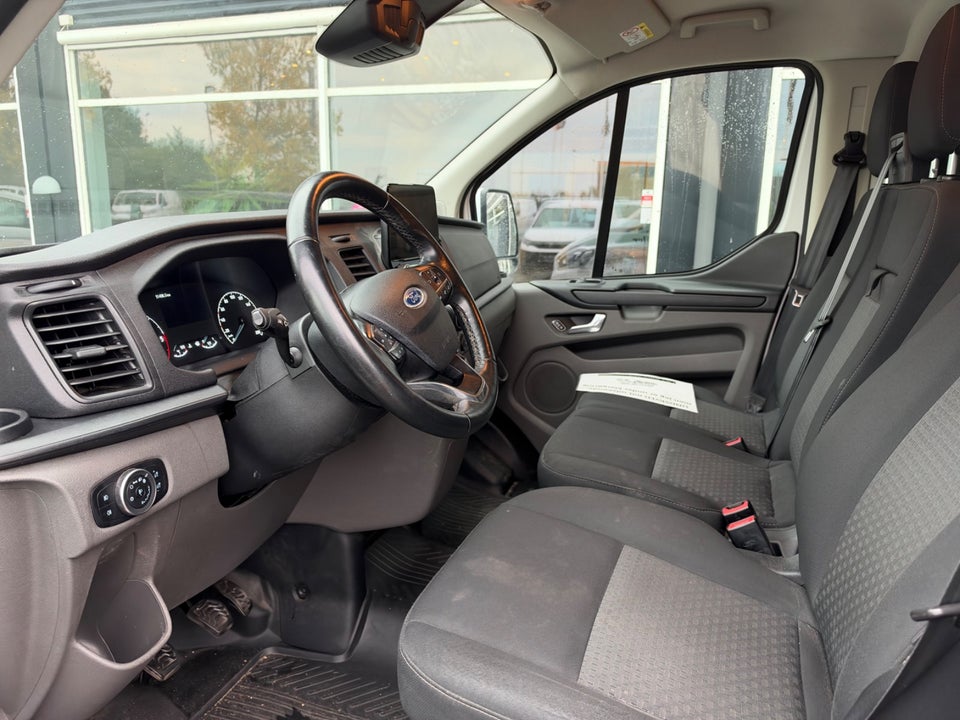 Ford Transit Custom 300 L2 2,0 TDCi 130 Trend