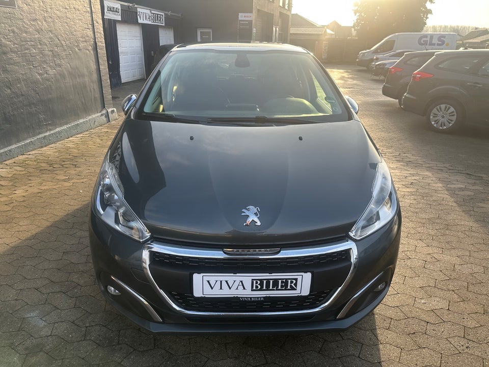 Peugeot 208 1,6 BlueHDi 100 Allure Sky 5d