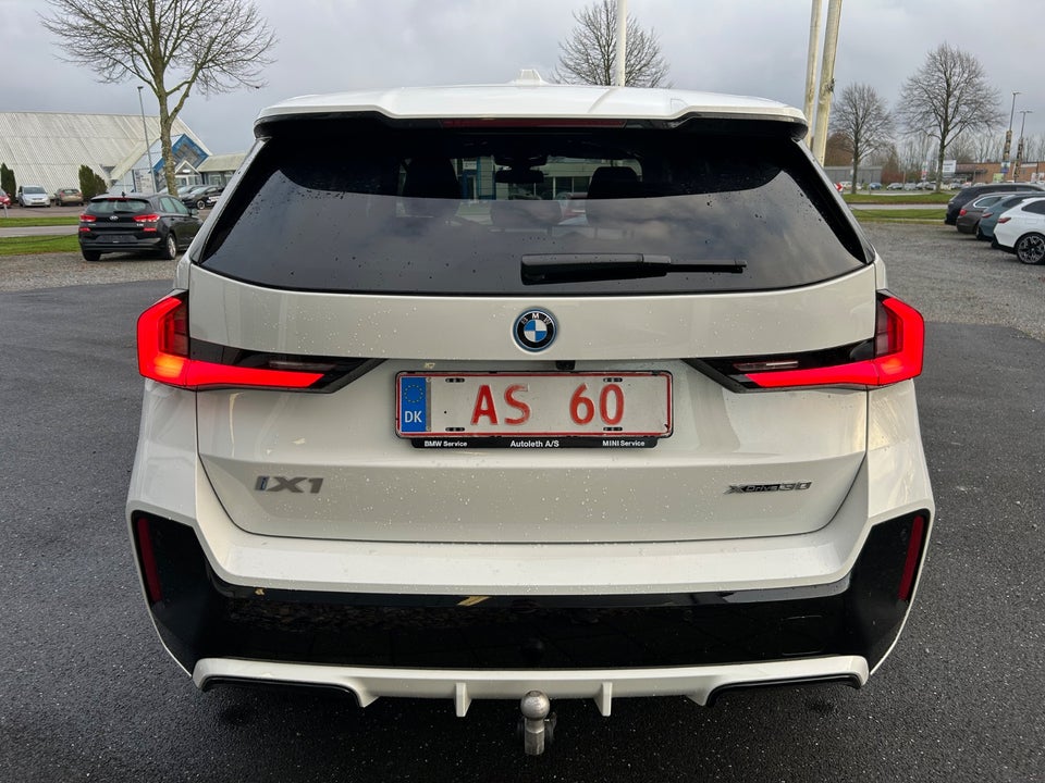 BMW iX1 xDrive30 Fully Charged M-Sport 5d