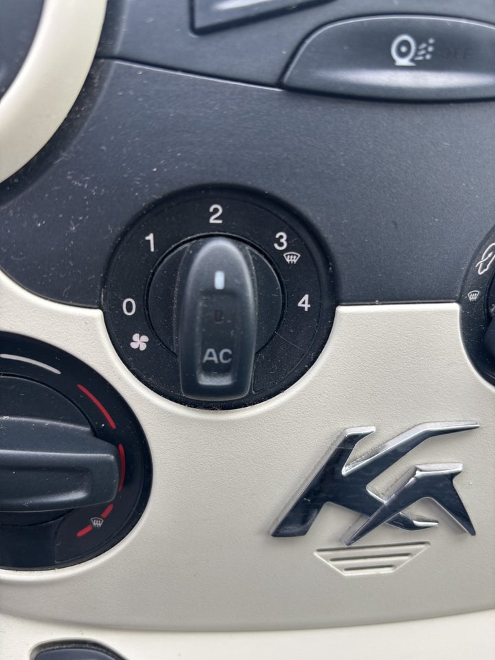 Ford Ka 1,2 Titanium 3d