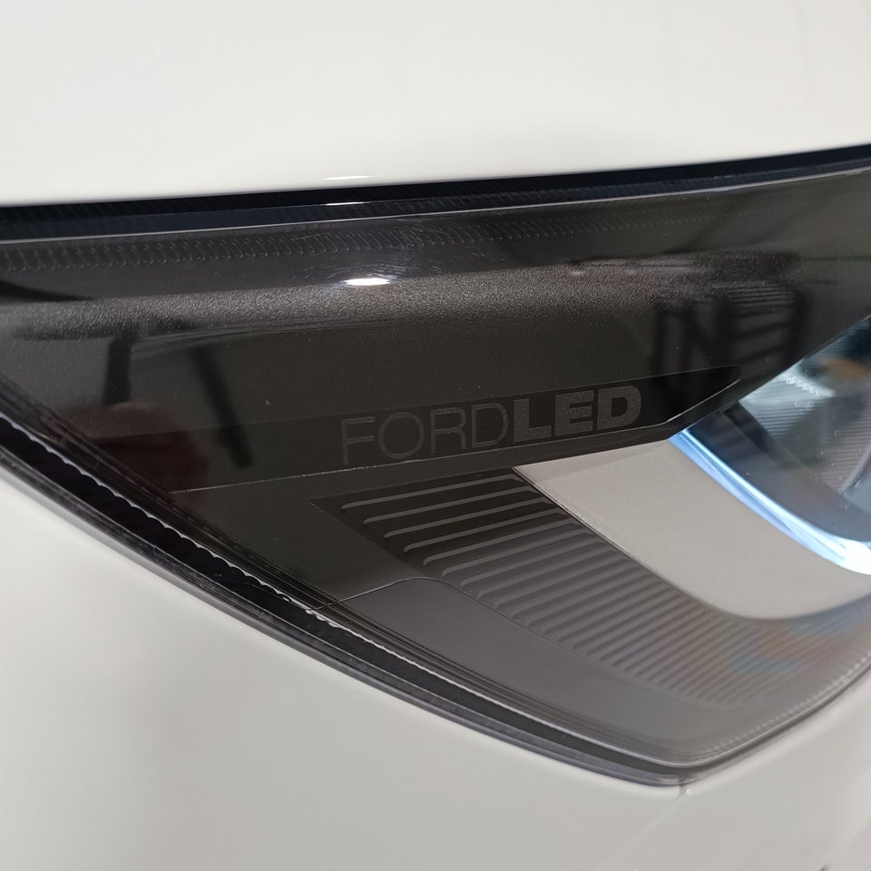 Ford Focus 1,5 EcoBlue Titanium stc. aut. Van 5d