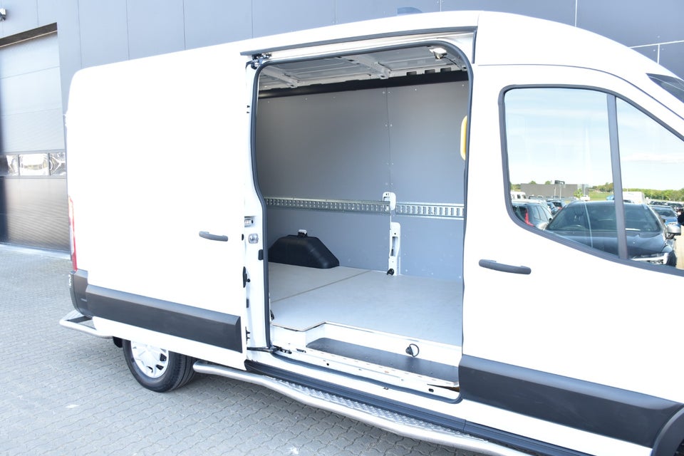 Ford E-Transit 350 L3 Van 68 Trend H2 RWD