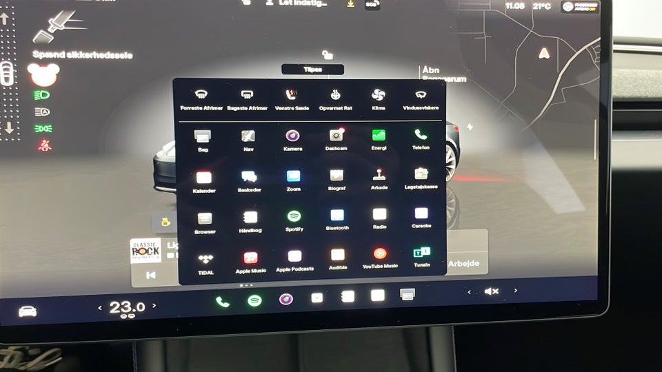 Tesla Model 3 Long Range AWD 4d